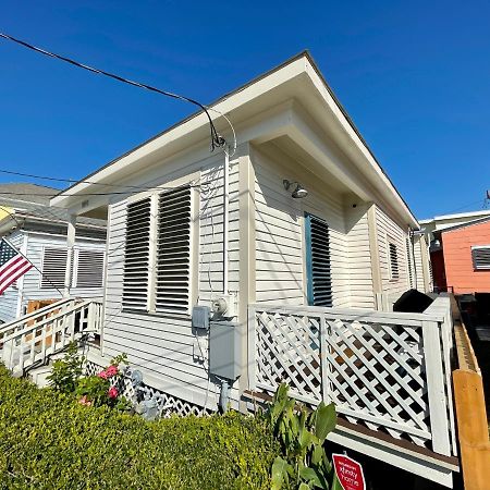 Surf Shack On 24Th Galveston Exterior photo